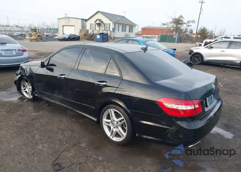 2011 Mercedes-Benz E 550 4Matic from USA, damaged, VIN WDDHF9AB2BA410419